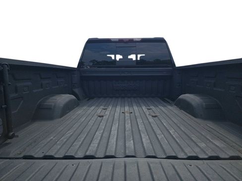 Used 2024 Chevrolet Silverado 2500 High Country w/ Technology Package AWD/4WD image 26