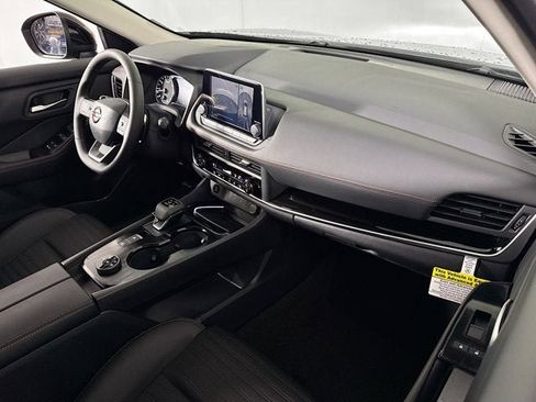 New 2026 Nissan Rogue SV image 24