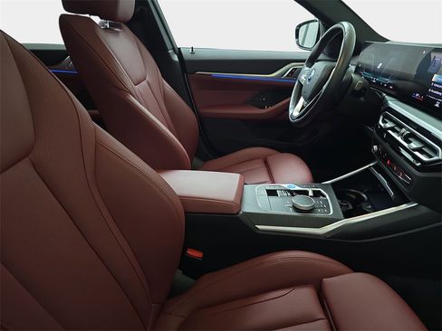 Used 2023 BMW i4 eDrive35 w/ Premium Package image 11