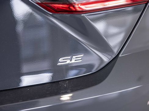 Used 2025 Toyota Camry SE w/ Convenience Package FWD image 15