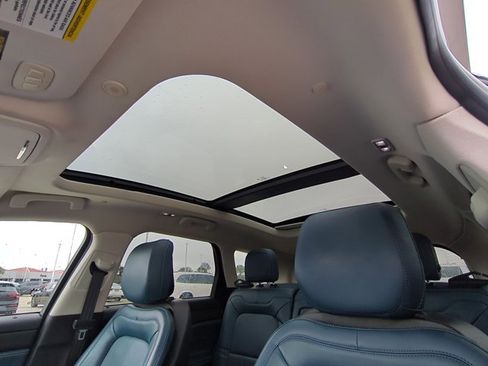 Used 2020 Lincoln Corsair Reserve w/ Equipment Group 201A image 11