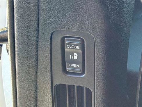 Used 2023 Honda Odyssey Sport image 21