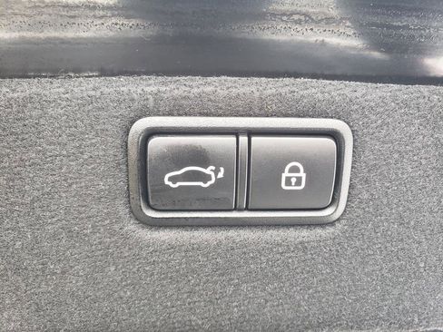 Used 2019 Genesis G80 3.3T Sport image 8