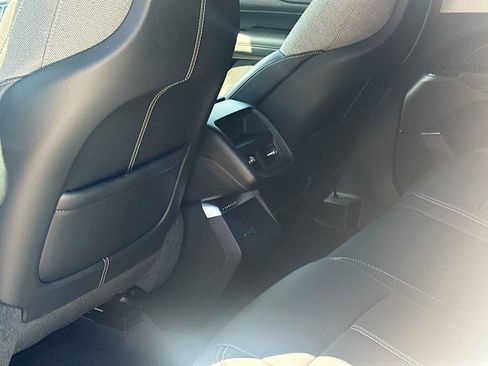 Used 2024 Cadillac Lyriq Tech RWD image 13