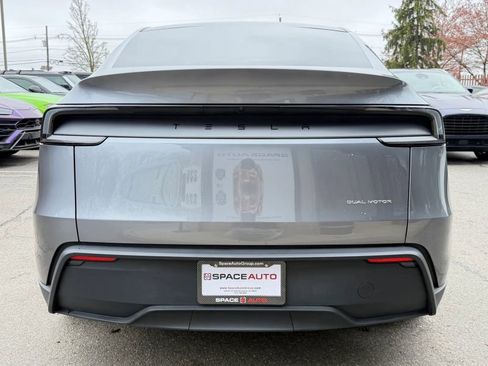 Used 2026 Tesla Model Y Long Range image 6