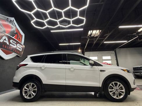 Used 2018 Ford Escape SE AWD/4WD image 11