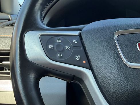 Used 2019 GMC Terrain SLT w/ Preferred Package AWD/4WD image 30