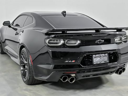 Used 2019 Chevrolet Camaro ZL1 image 10