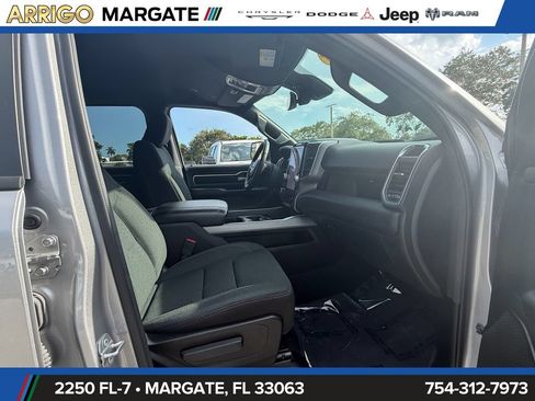 Used 2025 RAM 1500 Big Horn AWD/4WD image 16