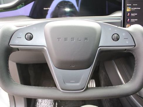 Used 2023 Tesla Model X Plaid AWD/4WD image 15