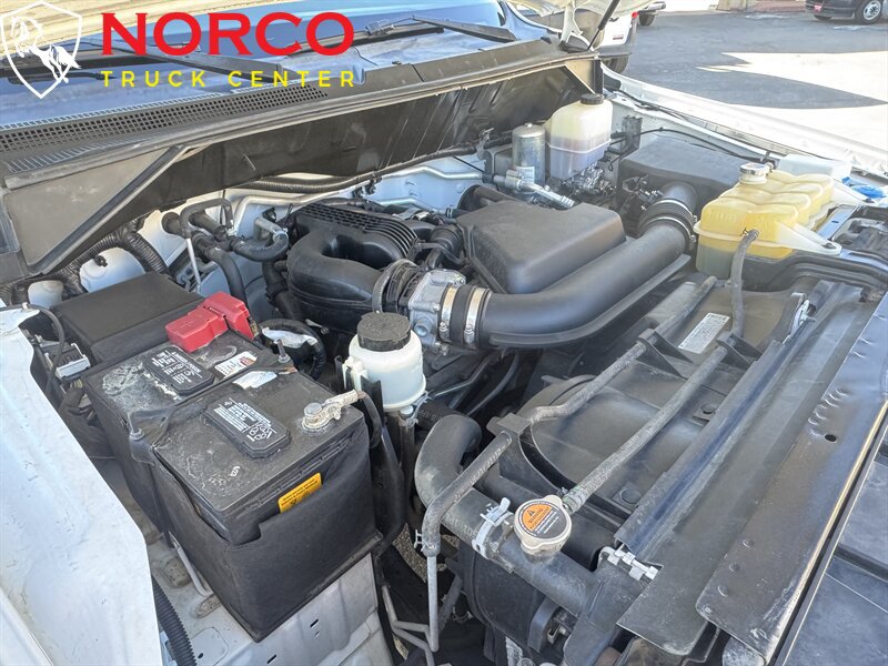 Used 2019 Nissan NV 2500 SV RWD image 29