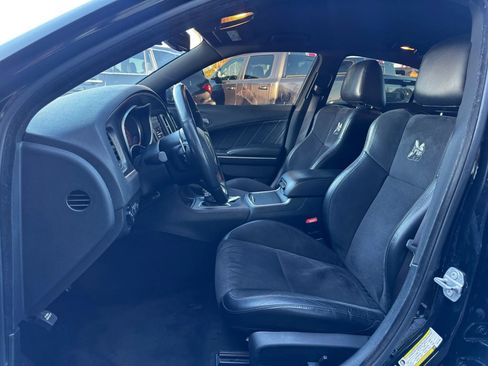 Used 2017 Dodge Charger R/T Scat Pack RWD image 12