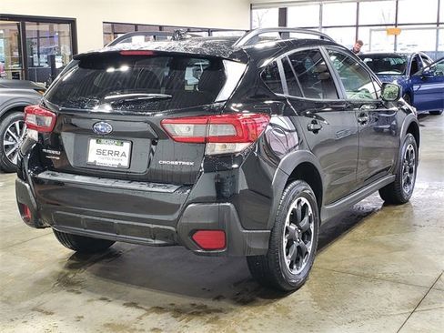 Certified 2023 Subaru Crosstrek 2.0i Premium image 4