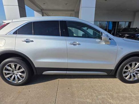 Used 2022 Cadillac XT4 Premium Luxury w/ Safety Alert Package image 4