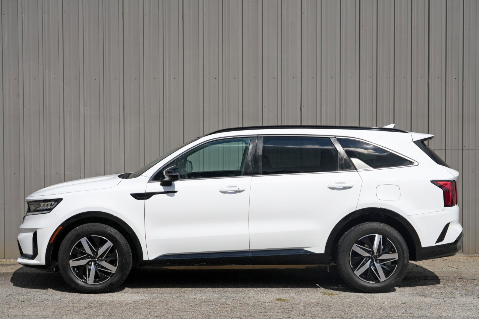 Used 2022 Kia Sorento EX w/ Panoramic Sunroof Package FWD image 48