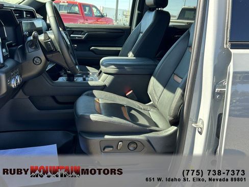 Used 2024 GMC Sierra 1500 AT4 w/ Technology Package image 12