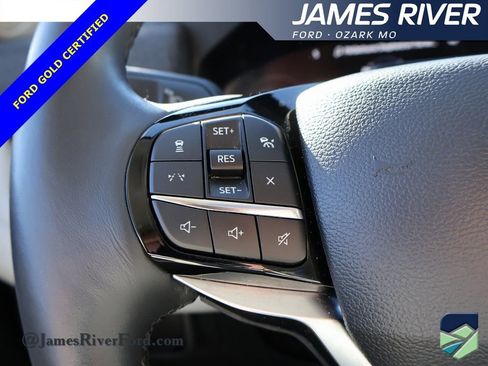 Certified 2025 Ford Explorer Platinum w/ LUX Leather Package image 28