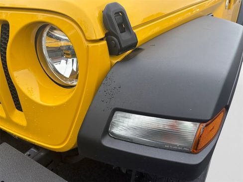 Certified 2020 Jeep Wrangler Sport image 22
