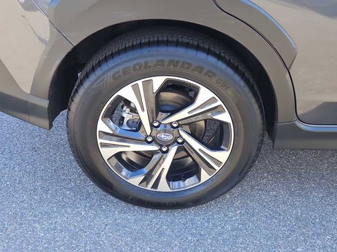 Used 2025 Subaru Crosstrek 2.0i Premium AWD/4WD image 4