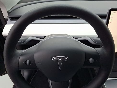 Used 2022 Tesla Model Y Performance image 21