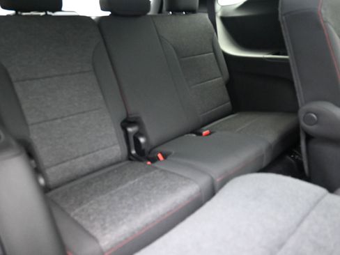 Used 2024 Chevrolet Traverse Z71 AWD/4WD image 31