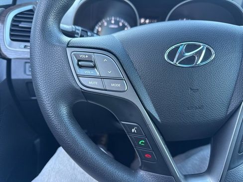 Used 2017 Hyundai Santa Fe Sport image 17