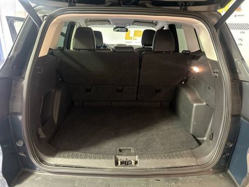 Used 2019 Ford Escape SEL AWD/4WD image 40