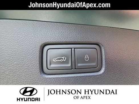 Used 2023 Genesis GV70 2.5T Select w/ Select Package image 25