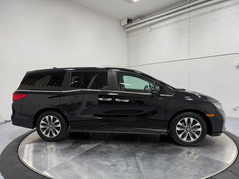 Used 2023 Honda Odyssey EX-L image 8