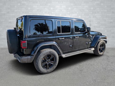 Used 2021 Jeep Wrangler Unlimited Sahara image 5