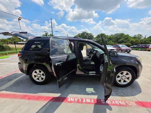 Used 2016 GMC Acadia SLE FWD image 33