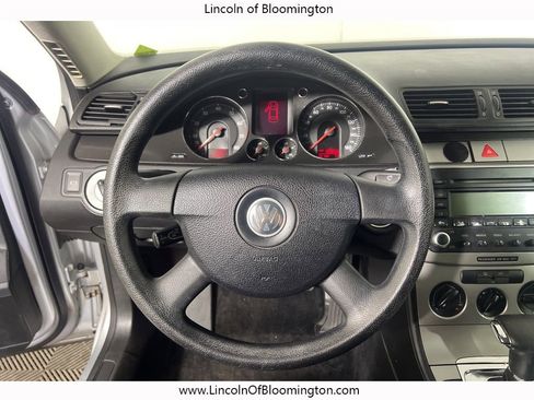 Used 2007 Volkswagen Passat 2.0T image 21