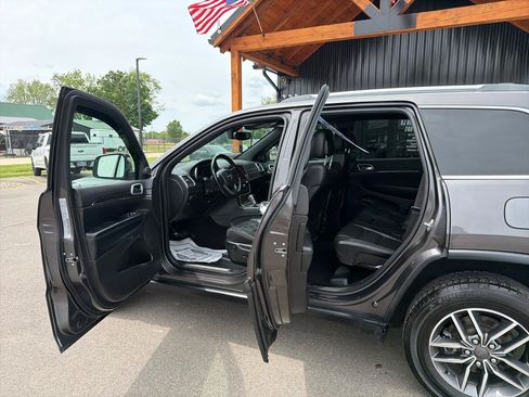 Used 2020 Jeep Grand Cherokee Limited w/ Luxury Group II AWD/4WD image 7