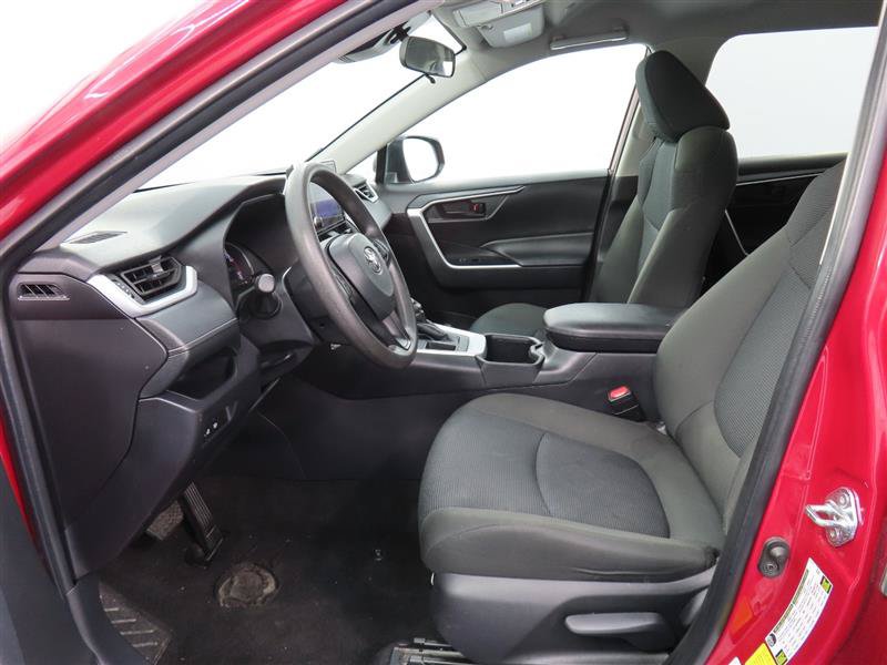 Used 2025 Toyota RAV4 LE FWD image 13