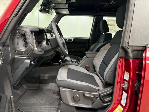 New 2025 Ford Bronco 4-Door w/ Sasquatch Package AWD/4WD image 10