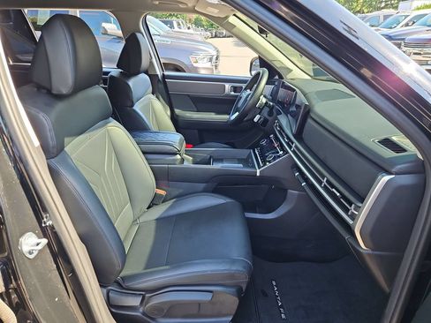 Used 2025 Hyundai Santa Fe SEL AWD/4WD image 16