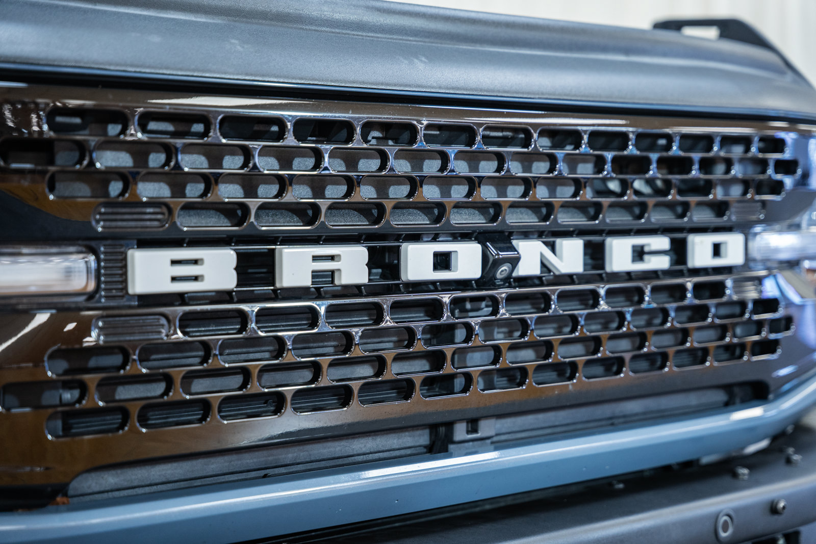 Used 2023 Ford Bronco Wildtrak AWD/4WD image 13