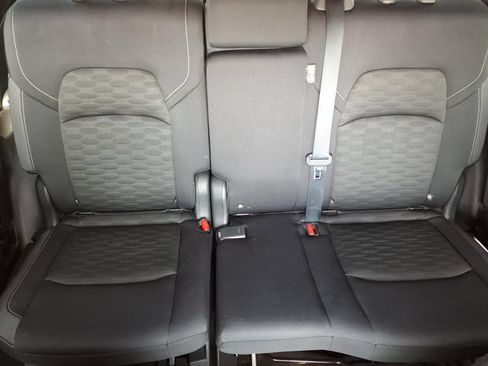 Used 2023 Nissan Pathfinder S FWD image 17
