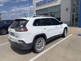 Used 2019 Jeep Cherokee Latitude w/ Popular Appearance Group image 4