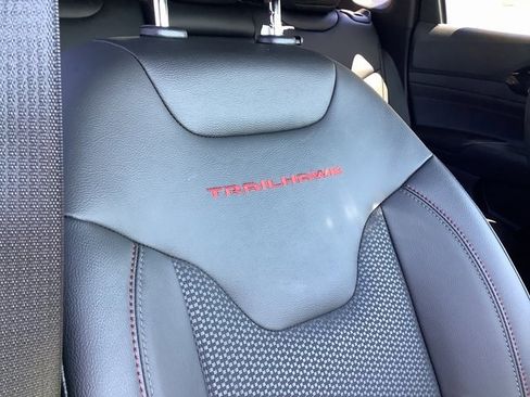 New 2025 Jeep Compass Trailhawk w/ Sun & Sound Group image 41