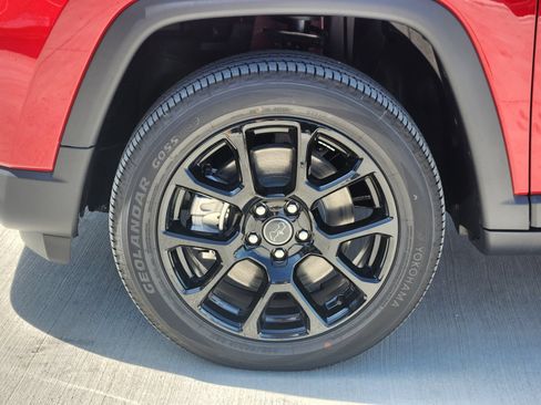 New 2026 Jeep Compass Latitude AWD/4WD image 11