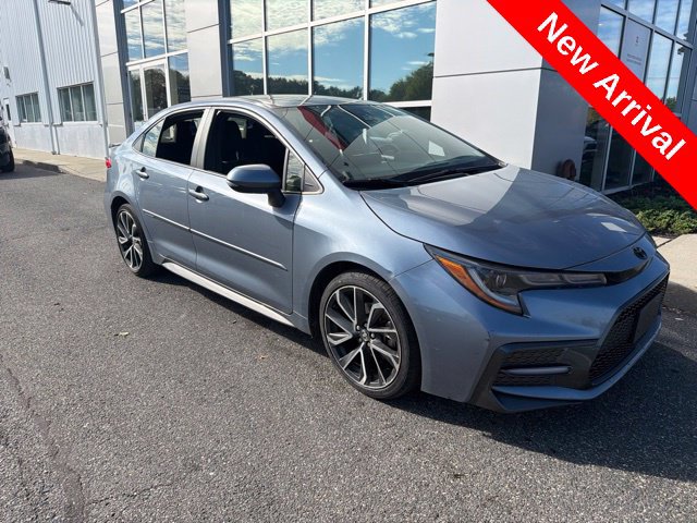 Used 2022 Toyota Corolla SE w/ SE Premium Package FWD image 4