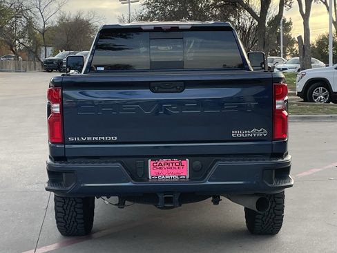 Used 2023 Chevrolet Silverado 2500 High Country image 5