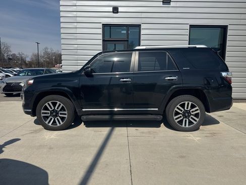 Used 2023 Toyota 4Runner Limited image 3