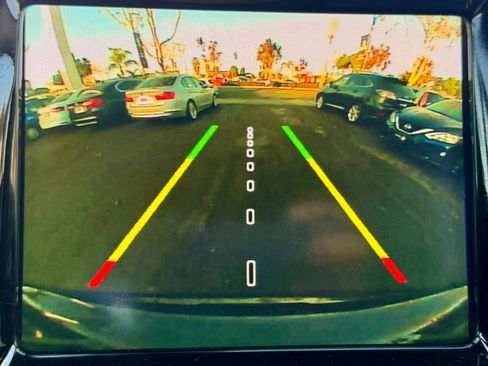 Used 2018 Jeep Compass Limited w/ Navigation Group image 21