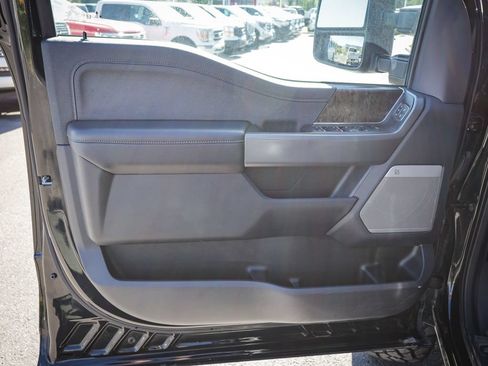 Used 2024 Ford F250 Lariat AWD/4WD image 15