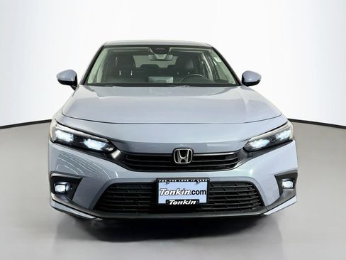 Used 2024 Honda Civic Touring image 3
