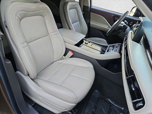 Used 2022 Lincoln Aviator Reserve RWD image 23