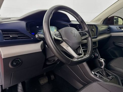 Used 2022 Volkswagen Taos SE image 22