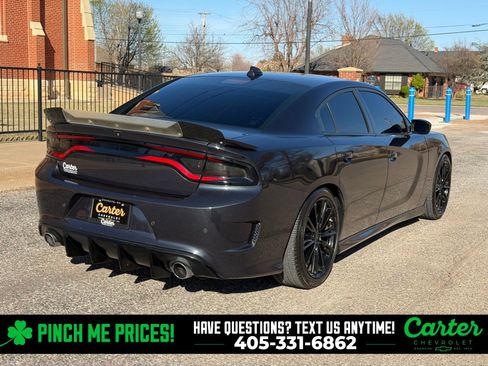 Used 2019 Dodge Charger R/T image 12